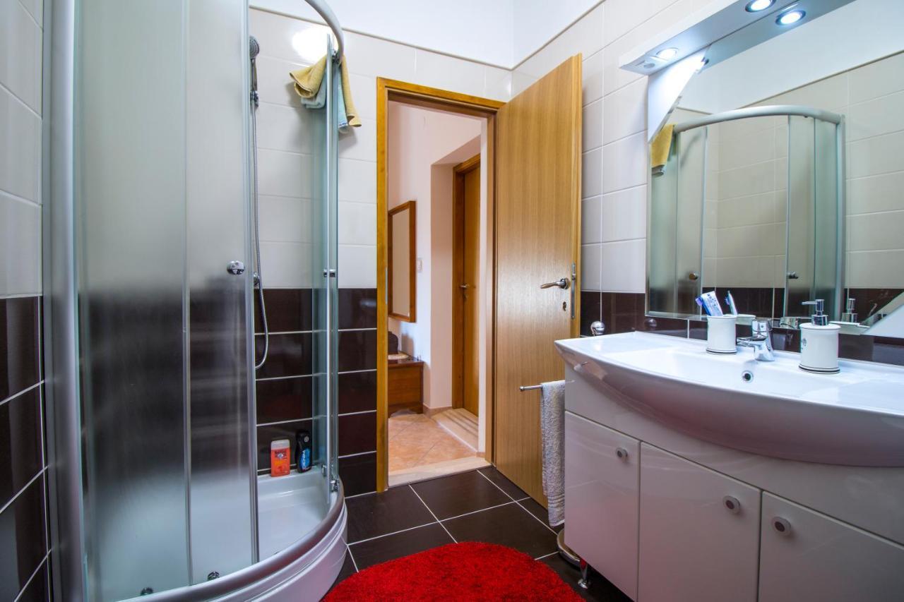 Apartman Kapovic Каштела Экстерьер фото