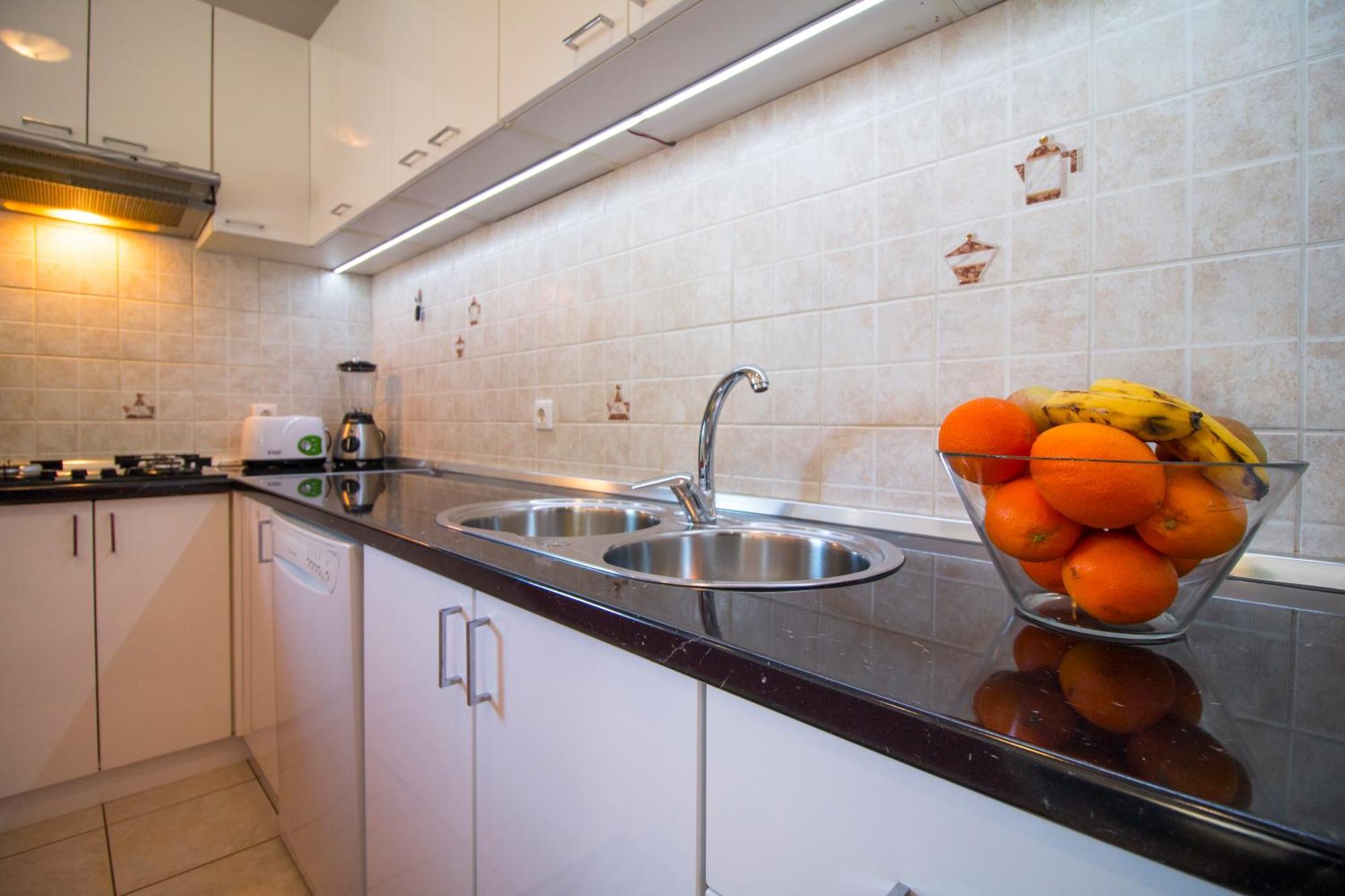 Apartman Kapovic Каштела Экстерьер фото